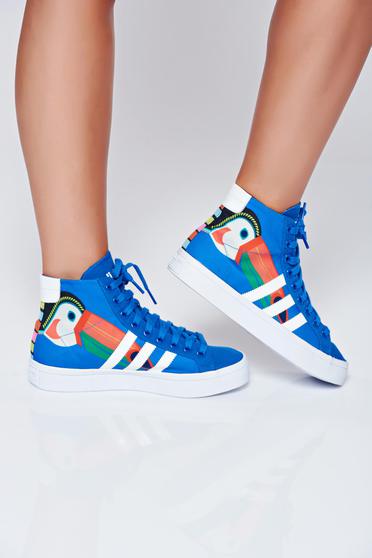 Adidas blue courtvantage originals sneakers with lace print details
