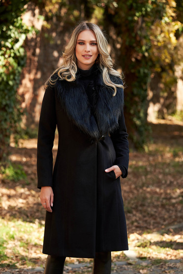 LaDonna black elegant coat with inside lining fur collar