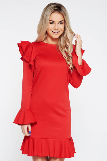 With ruffle details with easy cut elegant
