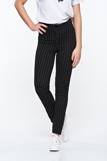 Ocassion black casual trousers from elastic fabric with faux pockets with medium waist