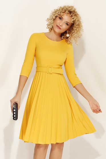 Fofy yellow elegant folded up cloche dress accessorized with tied waistband slightly elastic fabric