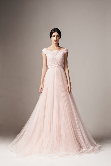 Ana Radu lightpink luxurious cloche dress from tulle and laced fabric with inside lining accessorized with tied waistband