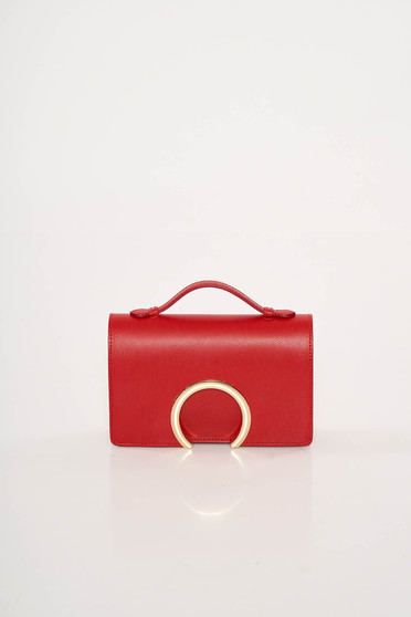 Red occasional leather bag with metalic accessory