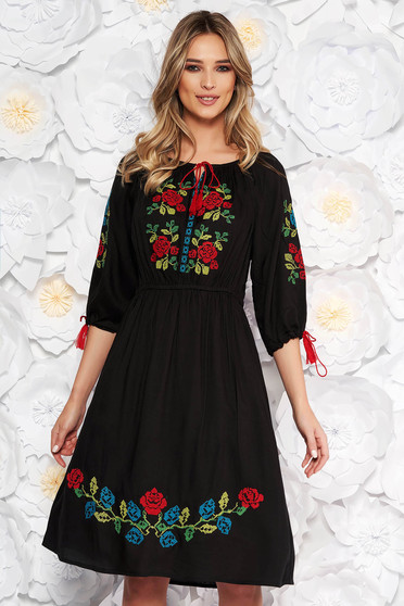 Black daily cloche dress with elastic waist nonelastic cotton front embroidery