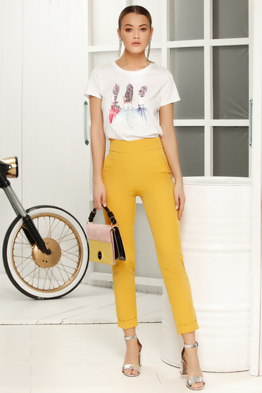 Yellow elegant with medium waist trousers with tented cut
