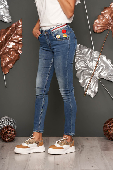 Blue skinny jeans with medium waist slightly elastic cotton