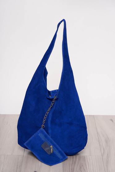 Blue casual bag medium handles with an accessory