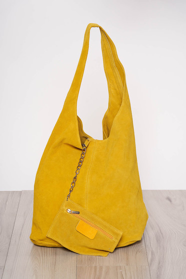 Yellow casual bag medium handles with an accessory