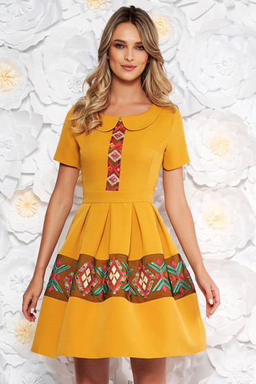 Mustard elegant daily cloche dress short sleeve with round collar embroidered details