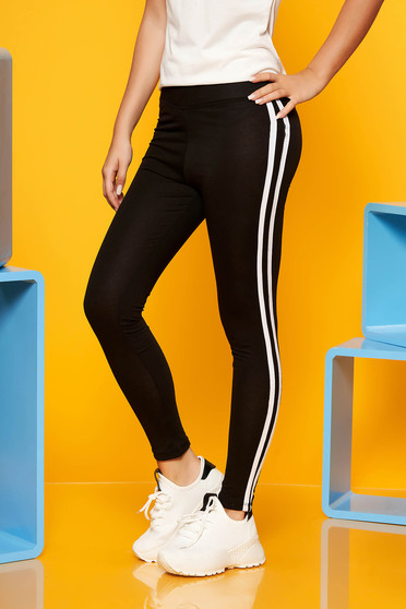 White casual sporty tights with medium waist slightly elastic cotton with tented cut