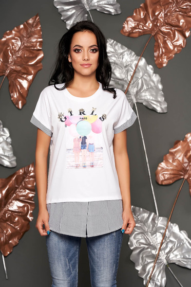 Casual flared neckline white t-shirt with graphic details