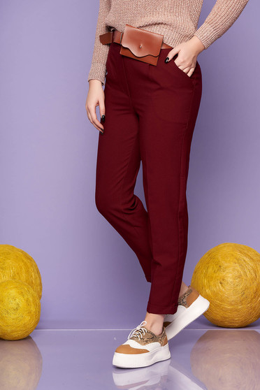 Burgundy trousers casual straight medium waist with pockets accessorized with belt