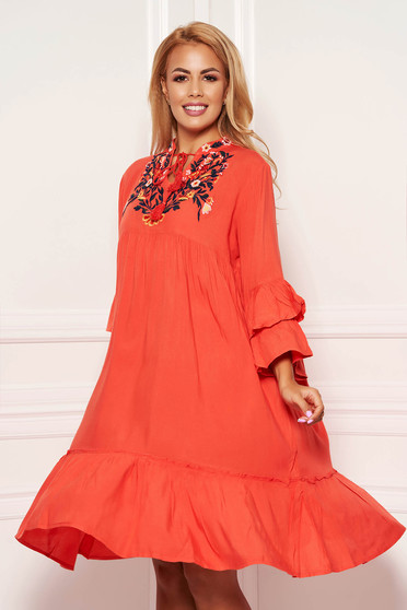 Coral daily flared nonelastic cotton dress with laced details and front embroidery