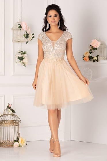 Cream dress occasional short cut from tulle with push-up cups with v-neckline short sleeves