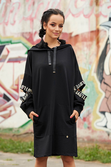 Black dress casual flared cotton short cut with undetachable hood with front pockets