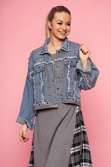 Blue jacket short cut casual denim aims with easy cut with front pockets