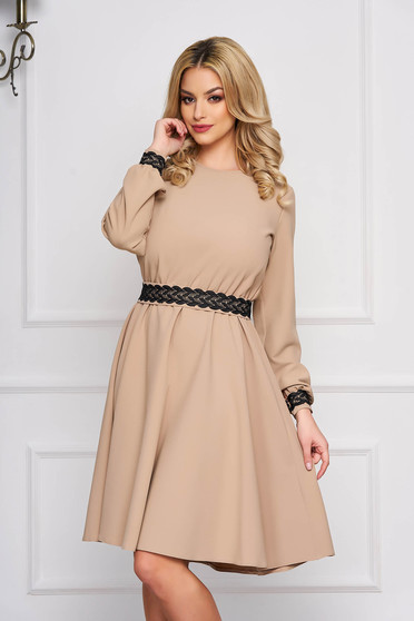 StarShinerS cappuccino elegant cloche dress from non elastic fabric accessorized with tied waistband with embroidery details