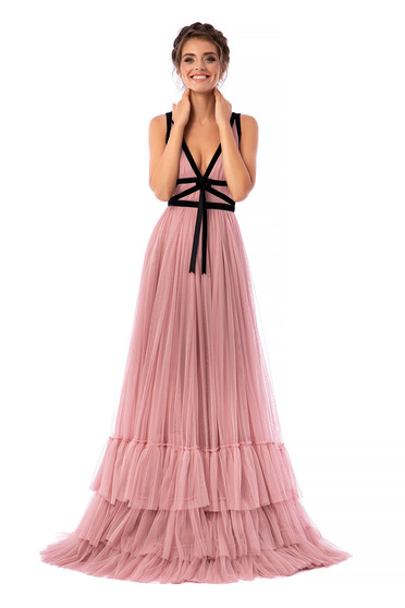 Ana Radu lightpink dress luxurious cloche from tulle long velvet insertions with v-neckline with deep cleavage sleeveless