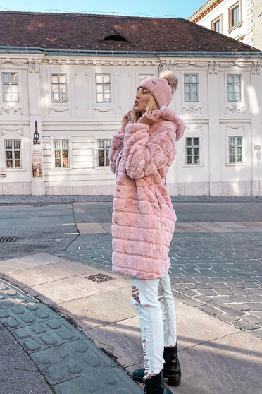 Lightpink elegant ecological fur with inside lining with pockets