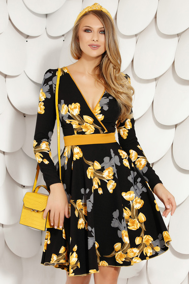 Black elegant daily dress flaring cut with v-neckline accessorized with tied waistband