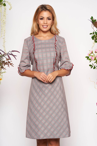 Grey dress daily with 3/4 sleeves slightly elastic fabric with ruffle details