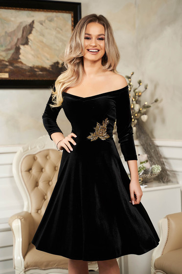 StarShinerS black dress from velvet flaring cut naked shoulders occasional with sequin embellished details