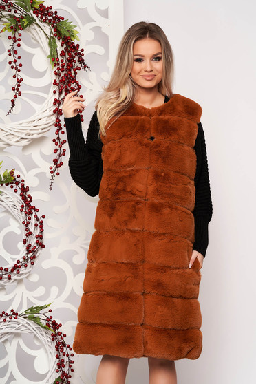 Gilet brown elegant from ecological fur with pockets with inside lining sleeveless