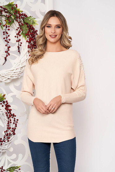 Cream sweater long sleeved with lace details knitted fabric long sleeve flared short cut