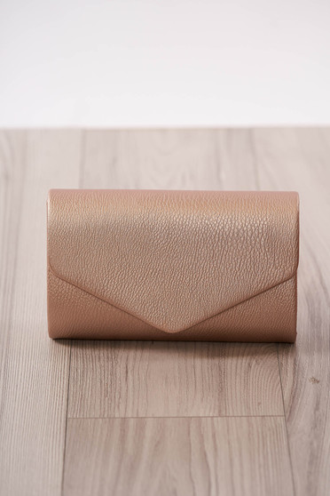 Bag clutch lightpink occasional from ecological leather metal eyelets fastening accessorized with chain