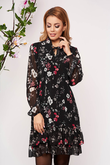 Black dress daily short cut flared airy fabric with inside lining long sleeved