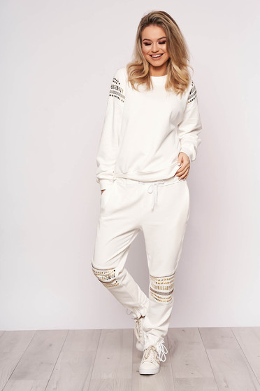 White sport 2 pieces cotton with metallic spikes with easy cut